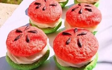 طرز تهیه کلوچه یلدایی بدون فر و همزن+ ویدئو