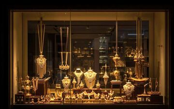 دلیل افزایش قیمت طلا و سکه چیست؟
