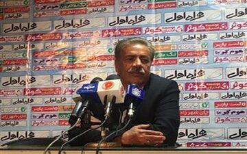 ابراهیم زاده: به سقوط سپاهان و تراکتور فکر نکنید