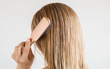 چگونه موهای رنگ‌شده‌ را سالم و زیبا نگه داریم؟