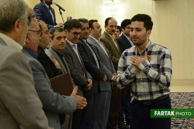 تجلیل از خبرنگاران ورزشی توسط اداره ورزش و جوانان استان کرمانشاه
