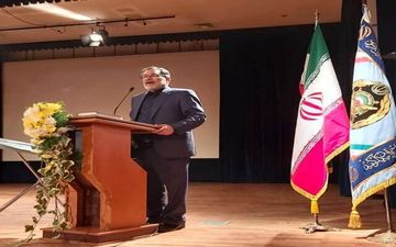 شمخانی: جنگ هیبریدی آمریکا علیه ایران محکوم به شکست است
