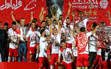 پرسپولیس باید قرارداد بازیکنان کلیدی را سریع‌تر تمدید می‌کرد/ قیمت بازیکن در روزهای آخر چند برابر می شود