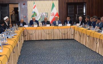 سرانه فضای جنگلی ایران حدود ۷ مترمربع است/ تولید یک میلیون‌ و ۷۰۰ هزار نهال در کرمانشاه طی سه ماهه اول سال‌جاری


