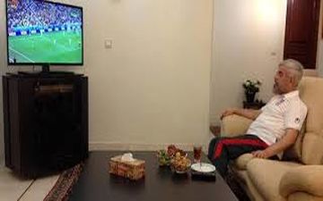 واردات لباس رئیس جمهور ایران ممنوع شد 