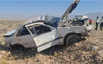 واژگونی مرگبار پژو ۴۰۵ در خمینی‌شهر | یک نفر جان باخت، ۶ نفر روانه بیمارستان شدند