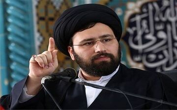 نوه امام خمینی ایران را ترک کرد