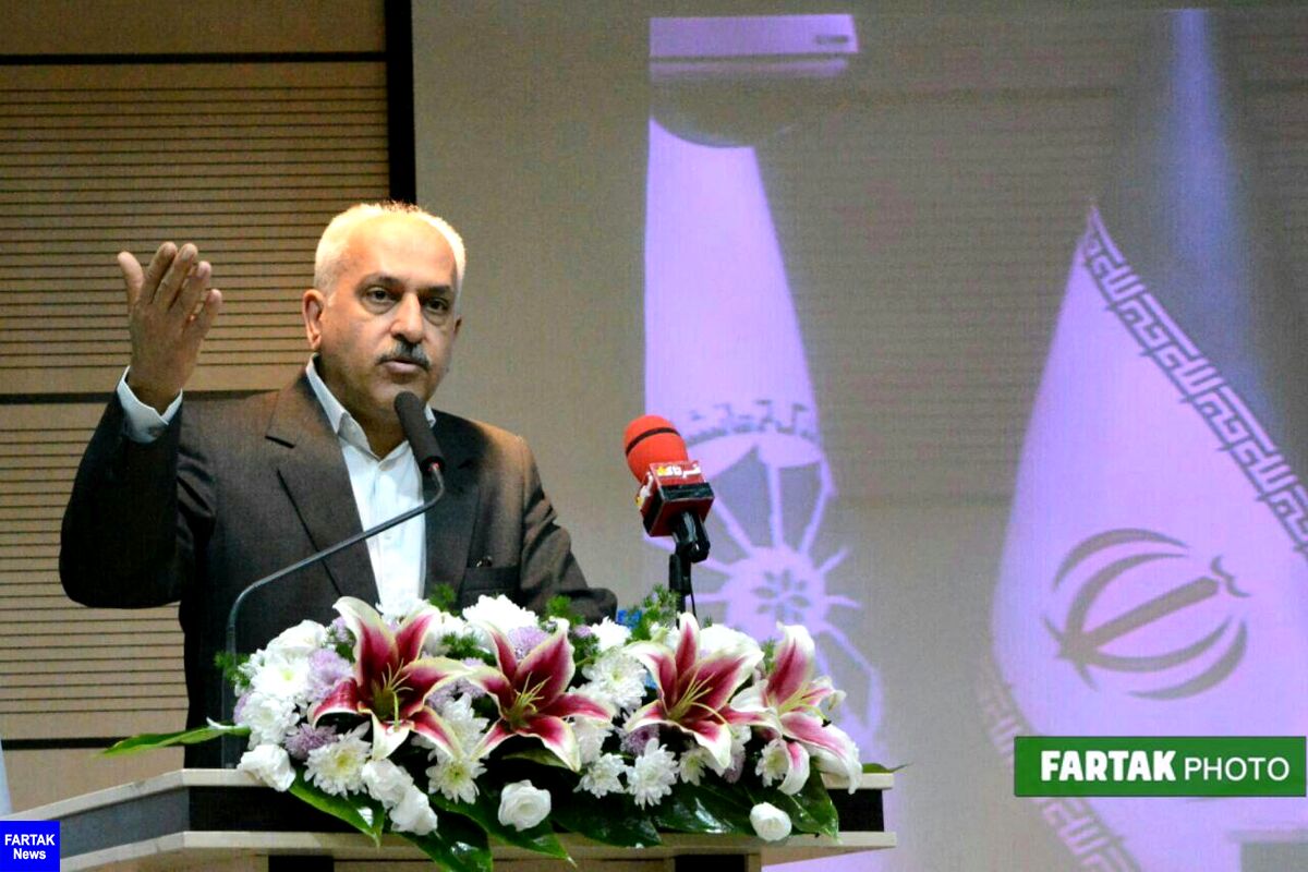 نامناسب بودن اکوسیستم فضای کسب و کار عملکرد فرا قانونی برخی دستگاه‌ها است/ احساس فساد یکی از موانع توسعه اقتصادی است