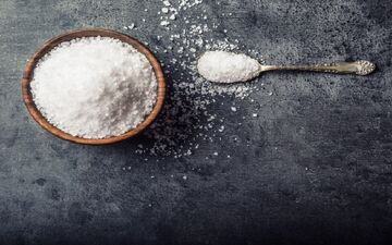 دلیل اینکه بعضی ها عاشق نمک هستند چیست؟
