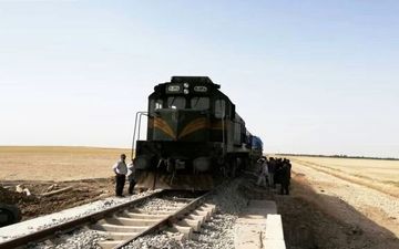 برخورد مرگبار قطار با پژو۴۰۵