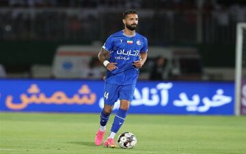 مدافع استقلال مجوز بازی گرفت/ تمدید معافیت