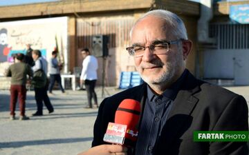 بپذیریم که همه ما در برابر یارمحمدخان کوچک هستیم