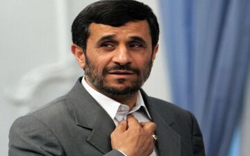 نخستین واکنش نزدیکان احمدی نژاد به رد صلاحیت وی