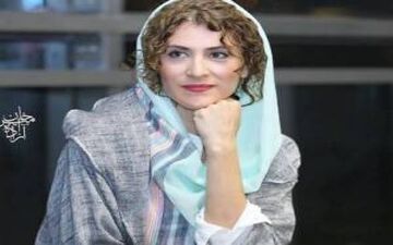 عکس ویشکا آسایش با کت و شلوار