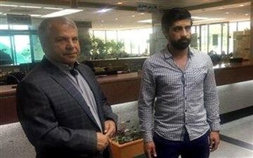 ویلای علی پروین فروش نرفت / دولت ۱۰ میلیارد تومان به پسرش بدهکار شد + سند