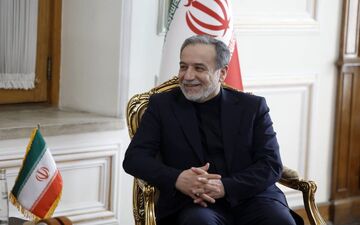  عراقچی: ایران و عمان چارچوب اداره تنگه هرمز را تعیین می‌کنند 
