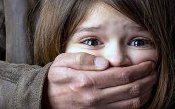 چگونه کودکان را آگاه کنیم تا قربانی آزار جنسی نشوند