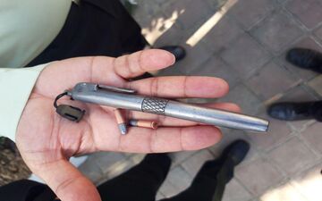 اسلحه ای شبیه به خودکار در دستان زورگیران تهرانی + عکس
