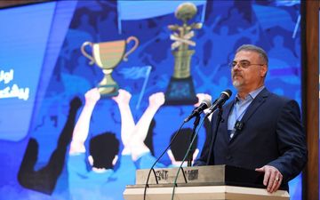 فرمانده نیمکت آبی با نظر سیدورف؛ استقلال در انتظار انتخاب هلندی!