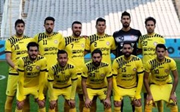 با یک مربی و دو بازیکن تیم نفت تهران قطع همکاری شد