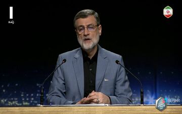 قاضی زاده هاشمی: سریال فاخری مثل سلمان فارسی نباید این همه سال طول بکشد! + ویدئو