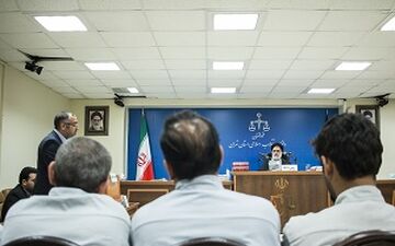 همه چیز درباره سلطان سکه + فیلم