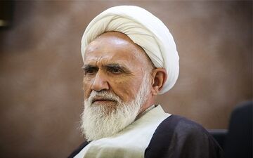 حال آیت الله حائری شیرازی وخیم اعلام شد