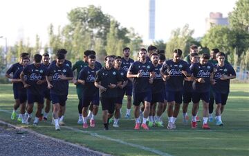 مدافع جوان تیم امید به آلومینیوم اراک پیوست
