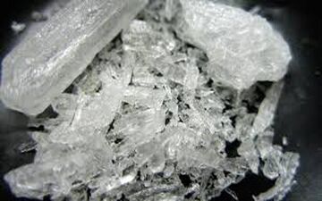 کشف شیشه در بین محموله تخم شربتی