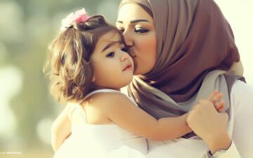  منبع اصلی پاسخ به سوالات بهداشتی دختران ایرانی