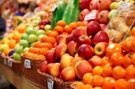 میوه‌های میلیونی در ویترین مغازه‌ها؛ شوک بزرگ قیمتی در بازار میوه و تره‌بار