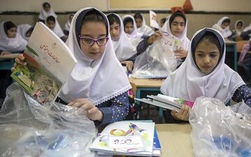 دانش‌آموزان می‌توانند امتحانات باقی‌مانده را به‌صورت مهمان در مدارس دیگر بدهند