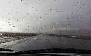 وحشت سرنشینان از صدای مهیب تگرگ+ فیلم 