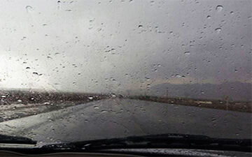 وحشت سرنشینان از صدای مهیب تگرگ+ فیلم 