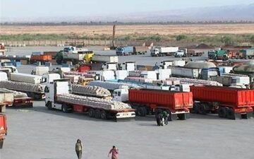مرز "سومار" جایگزین دیگر مرزهای کشور برای صادرات کالا به عراق شد