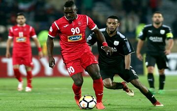 منشا بیشتر از سایر پرسپولیسی‌ها استراحت می‌کند