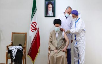 مرندی: رهبر انقلاب دُز سوم واکسن کرونا را دریافت کرده‌اند