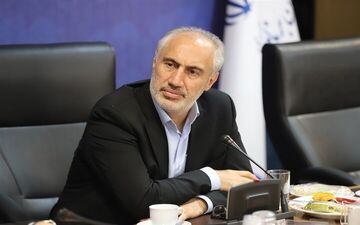 مطالبات گندمکاران، معلمان و حوزه دارو تسویه می‌شود