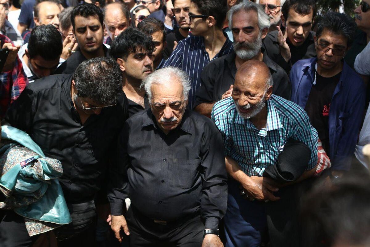 گزارش تصویری از مراسم تشیع استاد عزت الله انتظامی