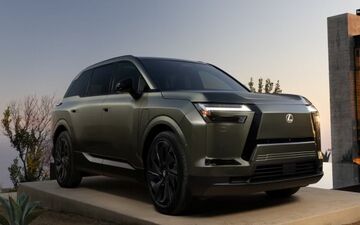لکسوس TZ 2027: شاسی‌بلند برقی جدید با قیمت 64,050 دلار و برد 407 کیلومتر معرفی شد