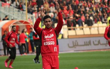 هواداران ” پرسپولیس ” به صفحه لژیونر ایرانی حمله کردند