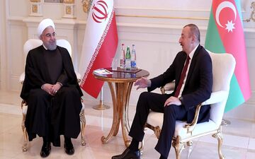 روحانی: توسعه روابط و همکاری های مشترک تهران – باکو به نفع دو کشور و منطقه است
