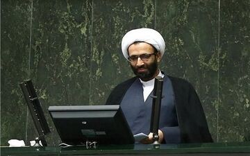 رئیس جمهور جلوی افزایش قیمت خودرو و مسکن را بگیرد/یک میلیون قرض داده اید چند میلیون از جیب مردم برندارید
