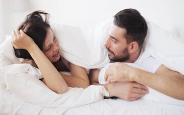 ارگاسم واقعی زنان را چگونه تشخیص بدهیم؟ ورود مجردها ممنوع!