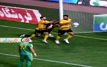 اقتدار سپاهان در نقش جهان / محرم و شاگردانش ول کن پرسپولیس نیستند