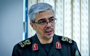نیروهای مسلح در توسعه قدرت دفاعی منتظر لبخند و مجوز هیچ کشوری نمی‌مانند
