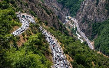ترافیک سنگین در راه‌های مازندران؛ هراز مقطعی یک‌طرفه شد