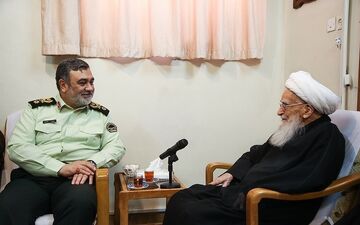 آیت‌الله صافی‌گلپایگانی: امنیت و آرامش کشور به واسطه توجهات امام زمان(عج) است
