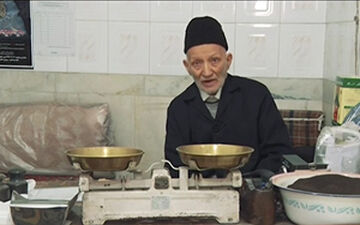 صحبت‌های آموزنده و شنیدنی فروشنده منصف تبریزی + فیلم 