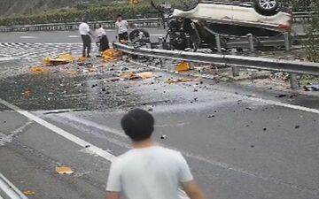 نجات معجزه‌آسای زن باردار از تصادف وحشتناک 